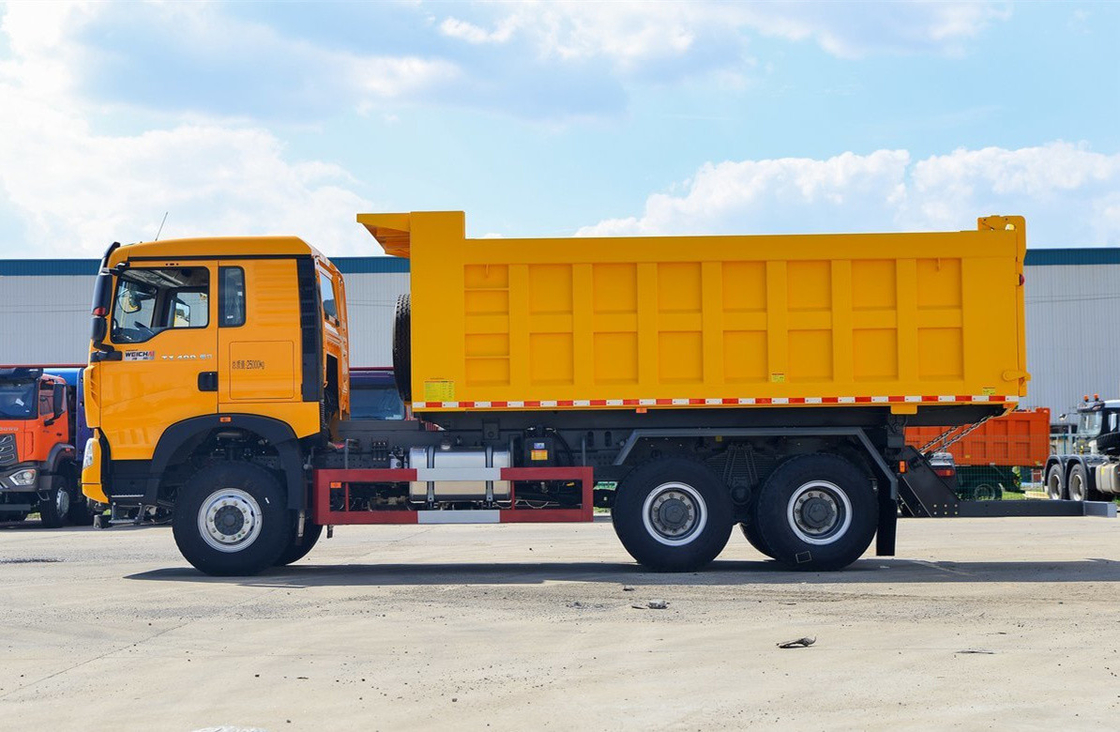 Gebruikte 10 banden Tipper Truck 6,3 meter Doos 400 pk Howo TX7 Front Lifting 12-speed handleiding