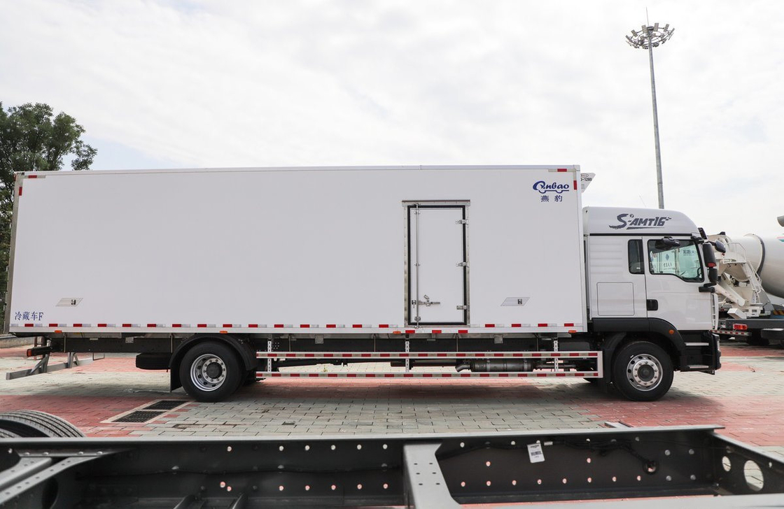 Koelkast Koeling Van Sinotruck 4*2 Drive Mode 9,5 meter lange doos SITRAK 290 pk