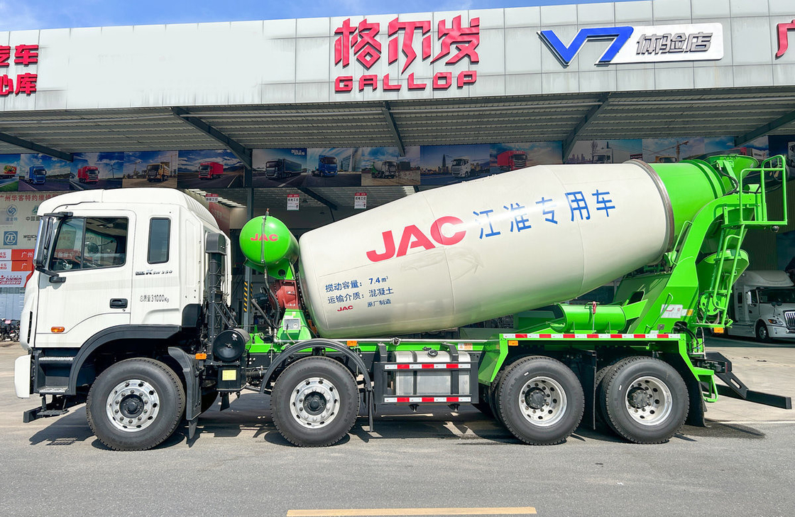 Beton Truck Mobiele 7-8m3 Tanker Cement Mixer Truck Chinese merk JAC Yuchai 350 pk