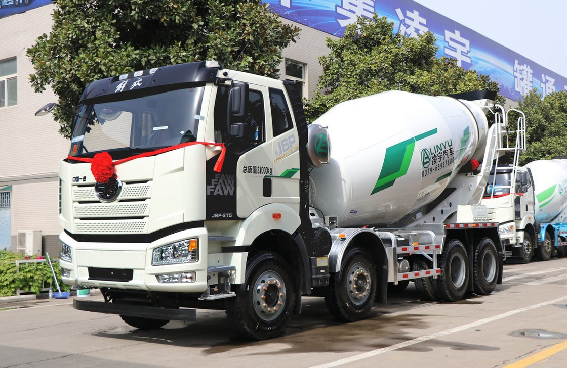 Betonmixer Truck 12 wielen 8*4 FAW Mixer 375hp Een slaapcabine 8 Kubik Tanker