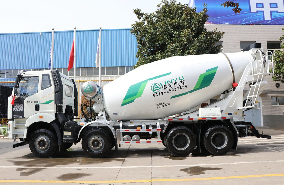 Betonmixer Truck 12 wielen 8*4 FAW Mixer 375hp Een slaapcabine 8 Kubik Tanker