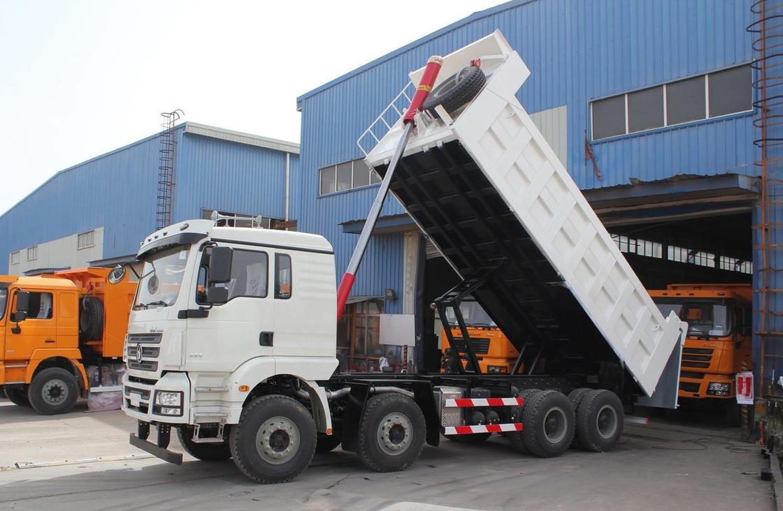 Steengroeve dumptruck te koop 8*4 Shacman Tipper M3000 laden 30 ton wegvervoer