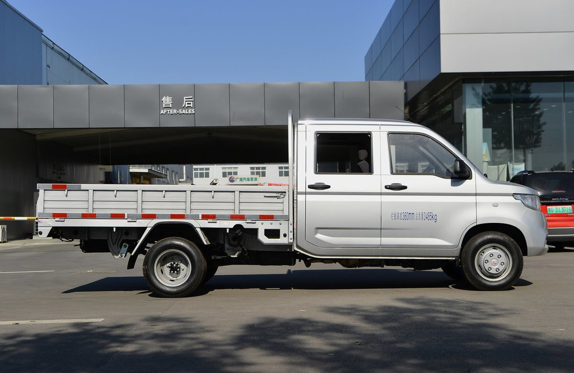 Box Truck Cargo Wuling Light Truck Double Cabin 3350mm wielbasis 4*2 Drive Mode 6 band
