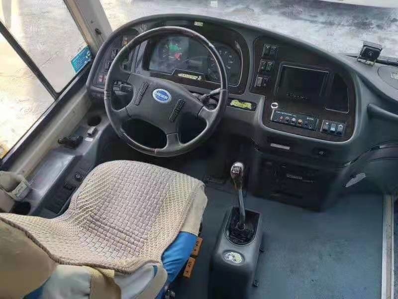 De gebruikte Bus van het de Tweede HandPassagiersvervoer van de Bushandelaar met AC Diesel Euro 2 Euro Bus 3