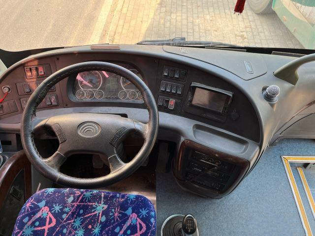 39 zitplaatsen YUTONG tweedehandscoach, gebruikte dieselbus 2010 Jaar Euro III emissie standaard