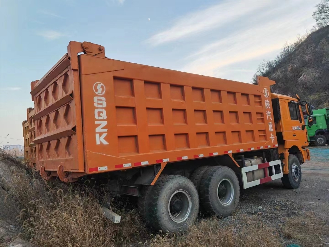 Shacman F3000 Dump Truck 6*4 Heavy Duty Payload 20-40 ton 2022 Jaar 99% Nieuwe conditie