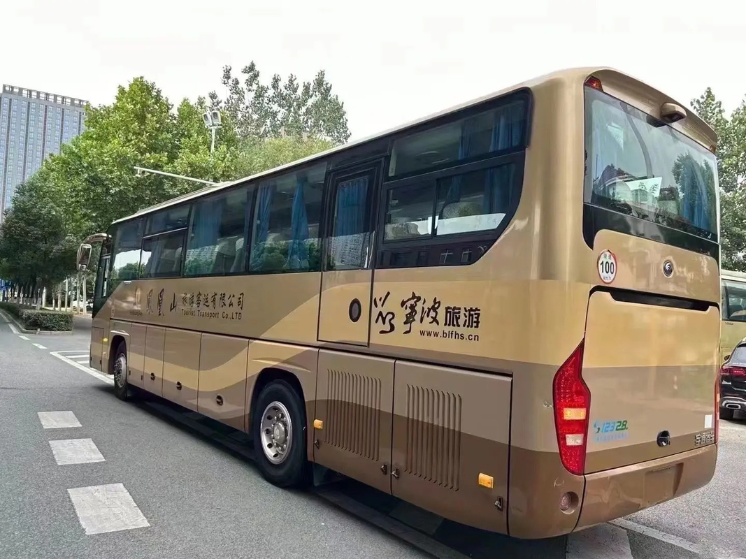 ZK6119 Yutong gebruikte passagiersbus / 53-zitplaats dubbele deuren linksrijden luxe bus