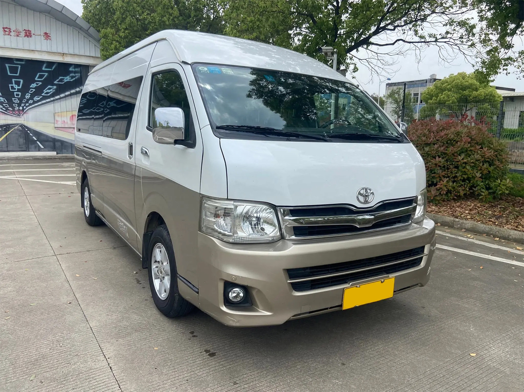 Toyota Hiace 13 zitplaatsen met links stuur Elektrische Mid-Door Euro 4 Standard Champagne Gold Minibus
