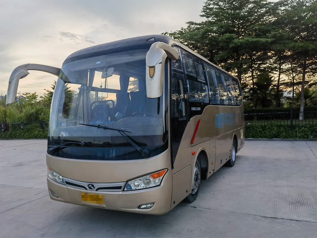 XMQ6759 Euro 4 Standard 7.5m Linksgestuurde Dieselmotor KingLong Gebruikte Passagiersbus