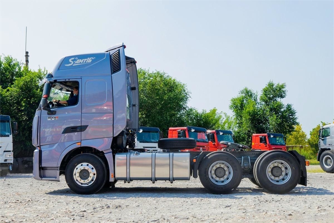 HOWO TH7 Truck 610HP 6*4 AMT Automatische gevaarlijke goederen Tractor Truck High roof deflector