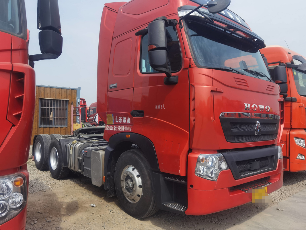 Sino Tractor Truck Head Rood Kleur 6×4 Drive Mode Leaf Spring Eén rij Met Slaap LHD