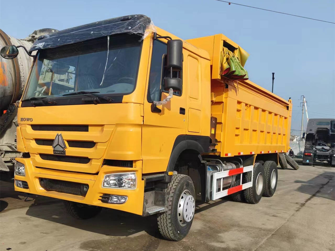 Sino Truck Dumper Nieuwe grote emmer 30 ton 6 * 4 Howo Tipper met deksel Nieuwe banden Single Sleeper