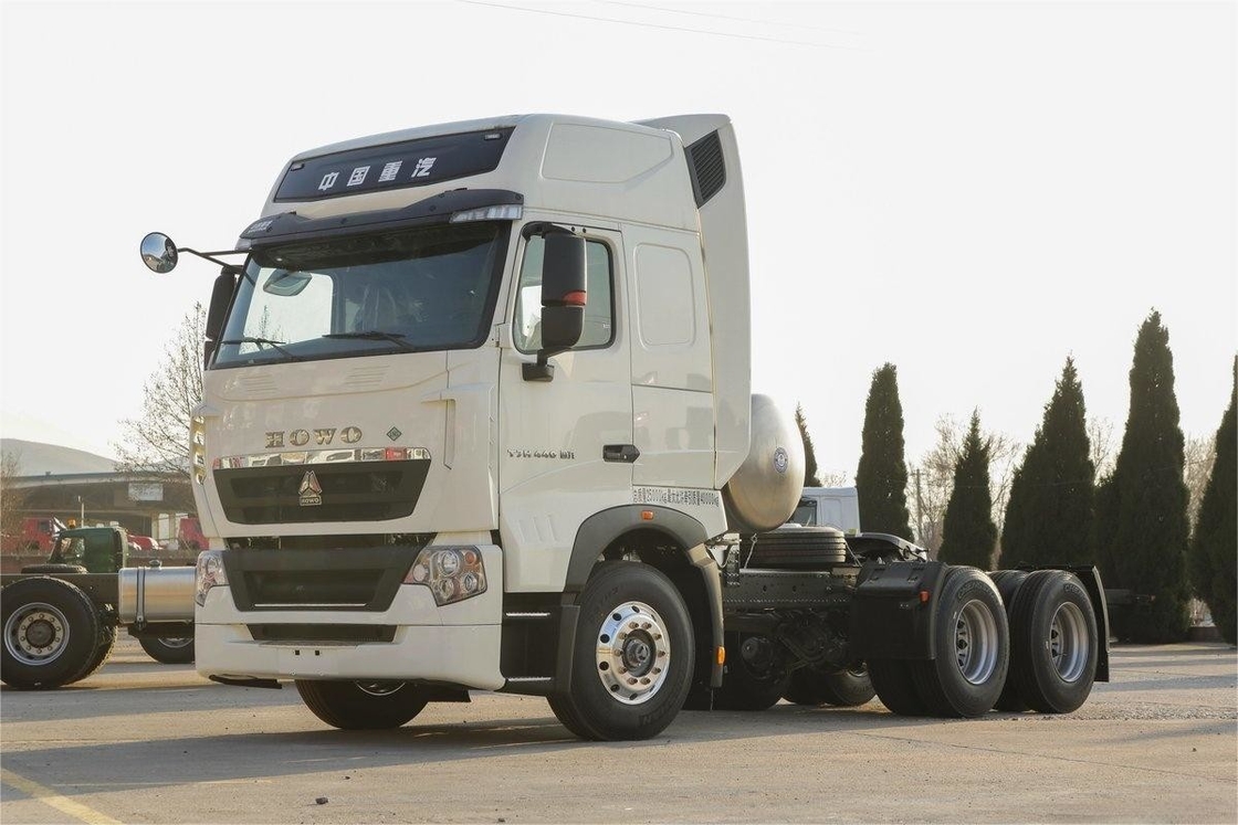 HOWO zware vrachtwagen deflector zijdelande windschaal 440 pk 6x4 LNG nationale VI tractor (13T achteras)