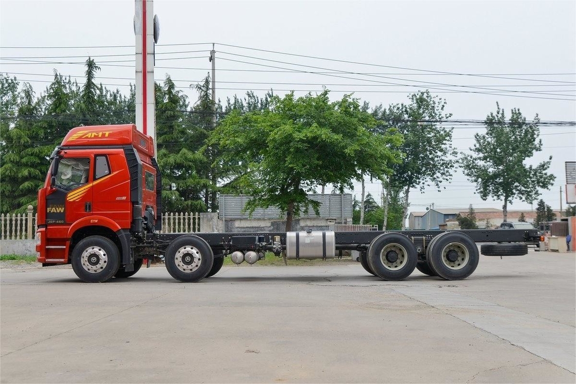 FAW Jiefang Zware Truck High Top 10-Speed Diesel 8X4 320HP 9.5m Rails Carry Truck Chassis