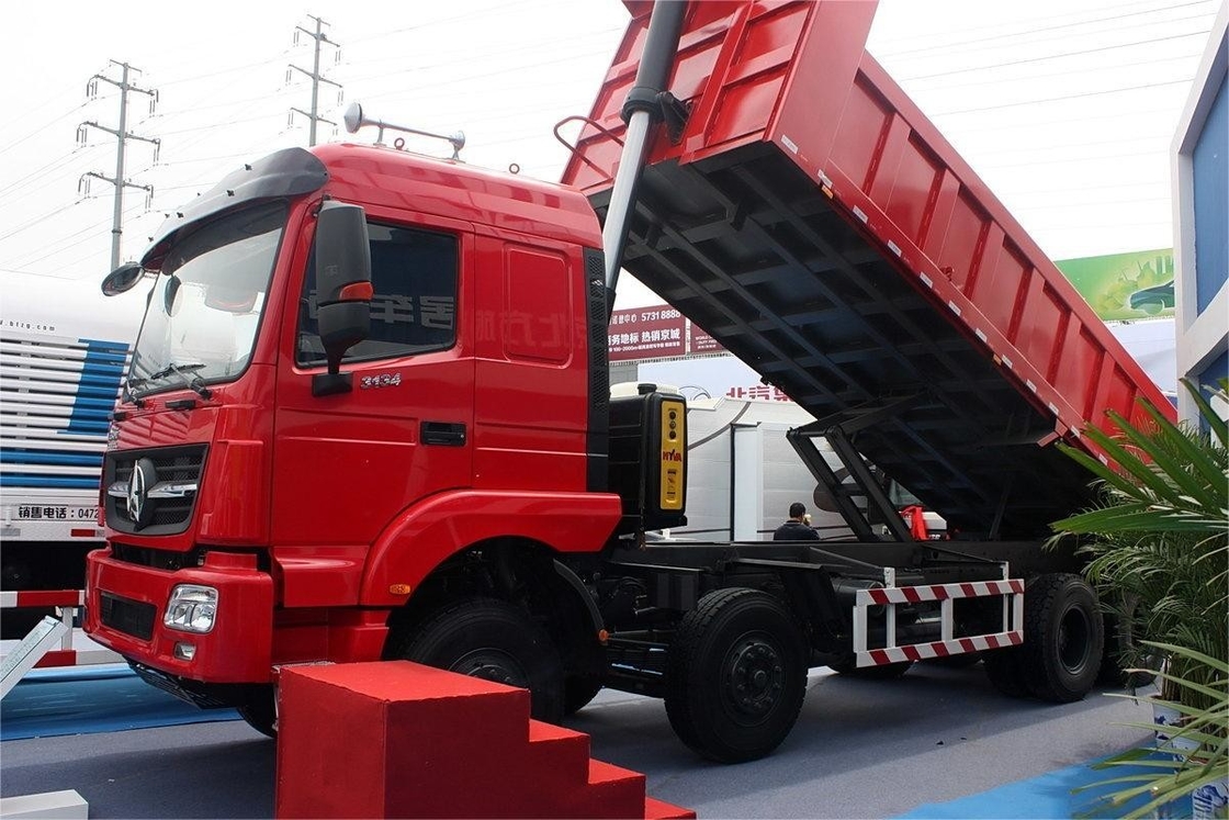 Zware dumptruck 340 pk 8x4 7,2m Rood lichaam bovenop gemonteerde airconditioner Beiben merk