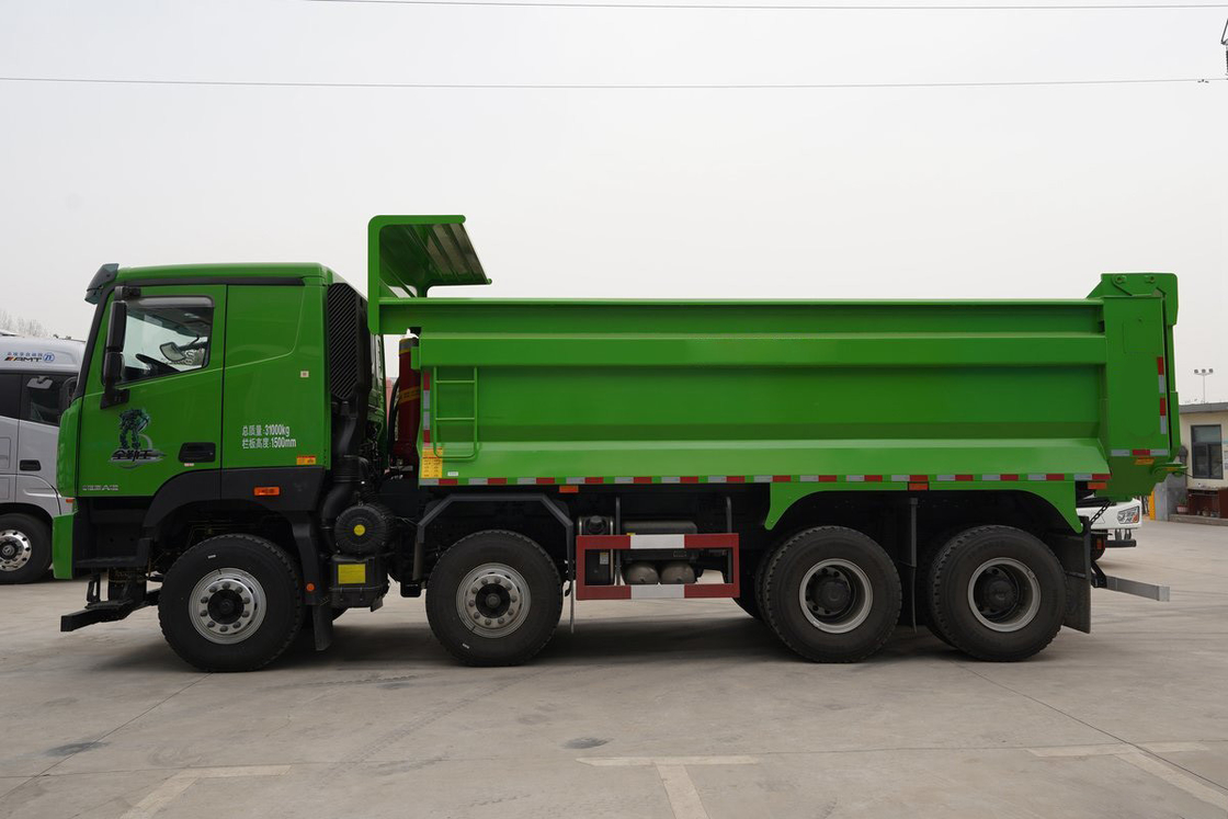 Foton Auman GTL Dump Truck 490HP 8X4 AMT 12-speed automatisch 6.8m achterste dump 360-graden beeldvorming