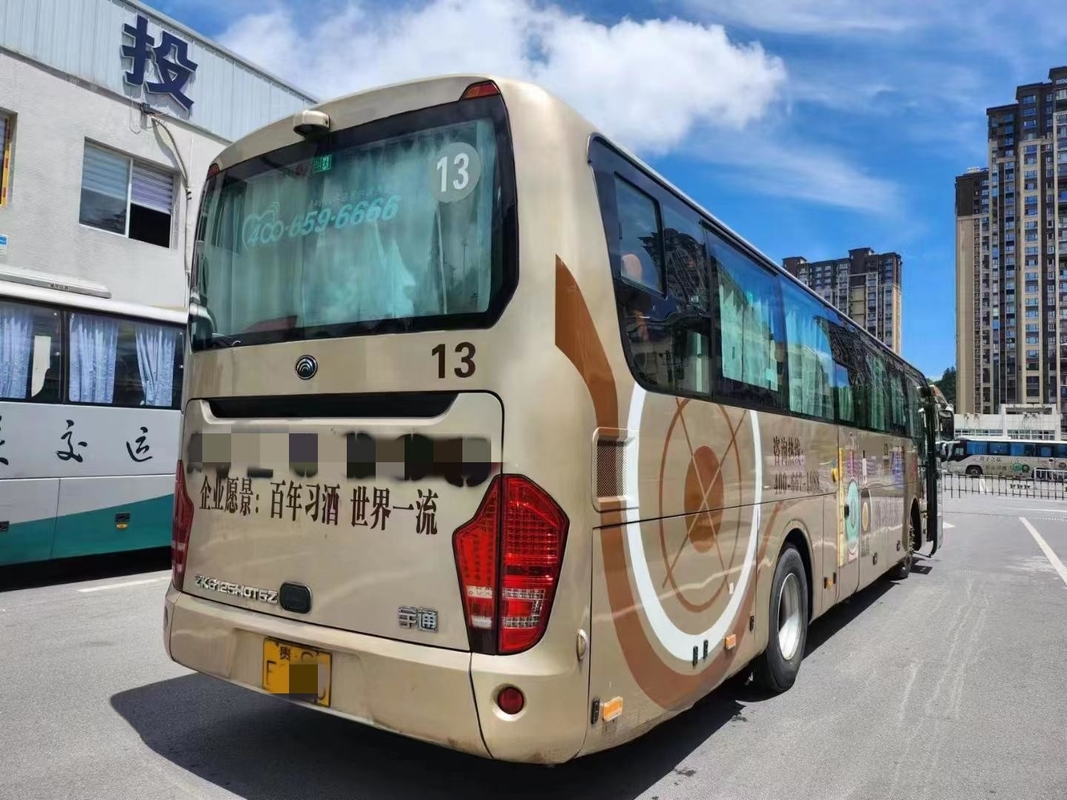 Tweedehands toeristenbus 52 zitplaatsen 2020 Jaar Yutong Shuttle Bus ZK6125 Champagne kleur