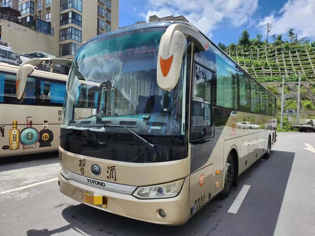 Tweedehands toeristenbus 52 zitplaatsen 2020 Jaar Yutong Shuttle Bus ZK6125 Champagne kleur