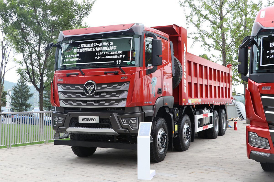Foton Dump Truck 15 ton 580 pk 8X4 7.6M Rode carrosserie Dubbele achteras U-vormige vrachtbak