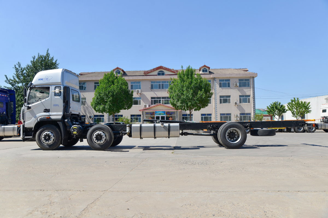 Foton Auman Truck High Roof Diesel 245HP 6X2 8,6m Truck Chassis
