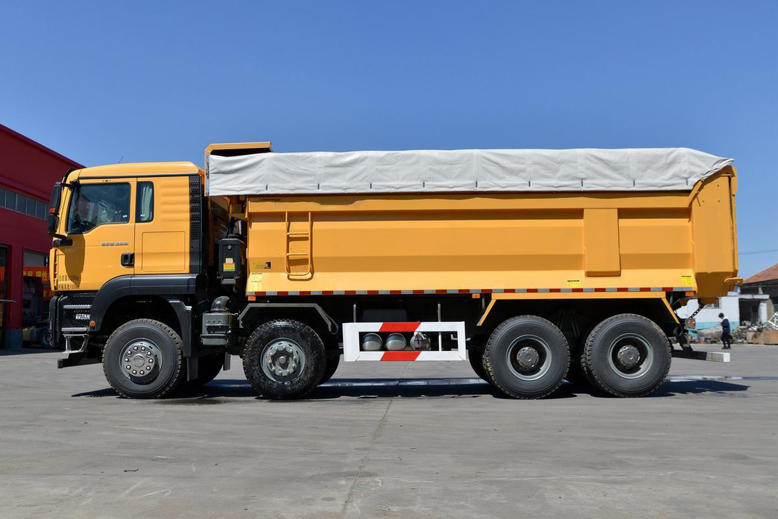 SITRAK Traktor Truck G7W Zware Truck Diesel 400 pk 8X4 6,8 m Gele Karosserie Achterste Dump Sinotruk