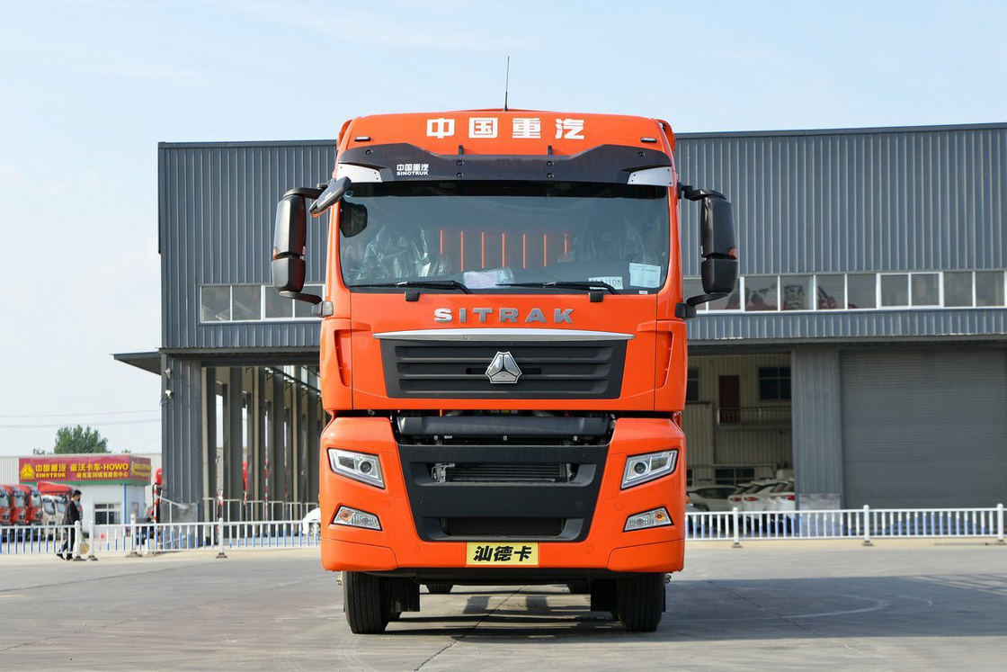 Sinotruk G5 Model 250HP 4X2 6.8m AMT 8-speed deflector en stroomplaat SITRAK hek vrachtwagen