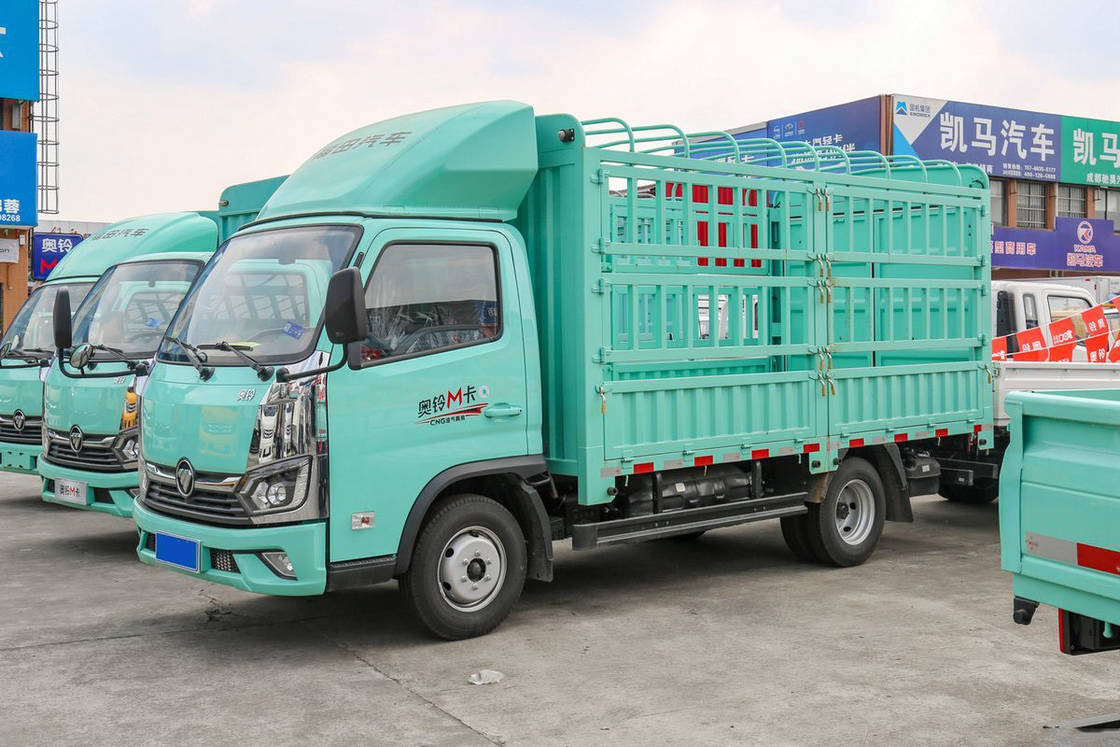 Foton Auman Mini Truck 2.0L 127HP CNG 3.815m Hoog dak deflector hek Truck schokabsorberende stoelen