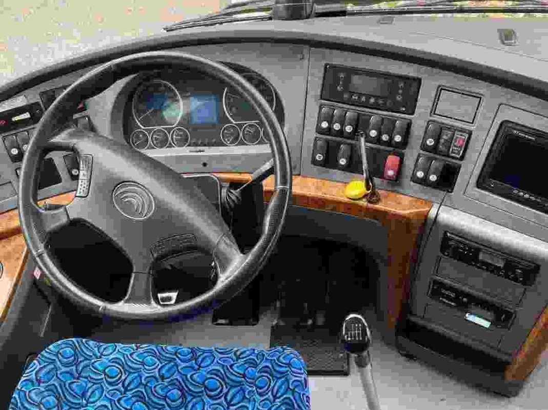 Luxe tweedehands YUTONG bus 2015 jaar Euro-IV emissie 51 zitplaatsen groot bagageruimte