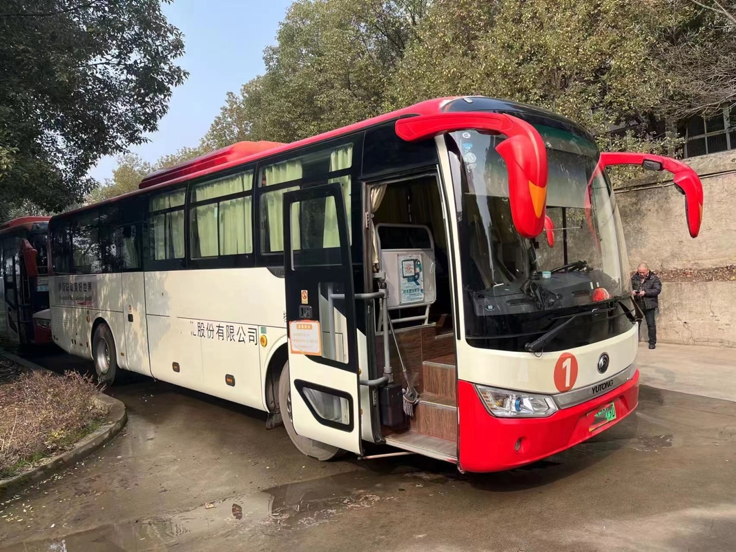 Gebruikte bus te koop Yutong ZK6115 Pure Electirc Coach Bus 48 zitplaatsen 2017 Jaar Schuifvenster