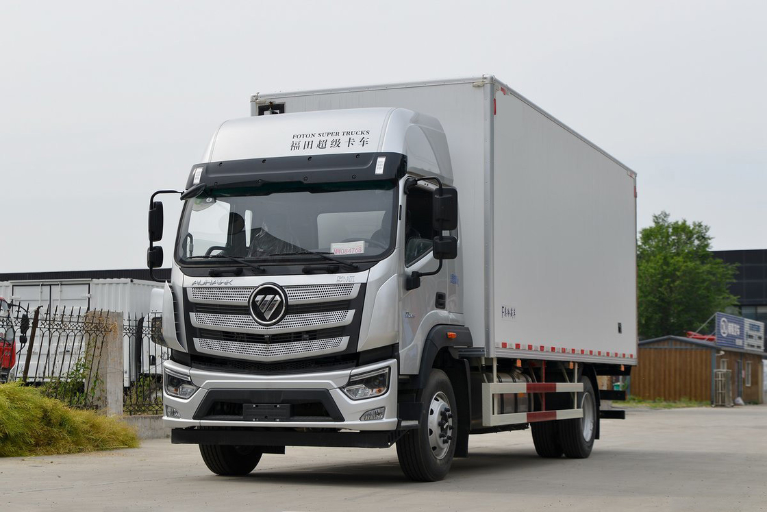 Foton BJ5186 245HP 4X2 Single Axle 6.6m Double Door White Cargo Box Koelbus