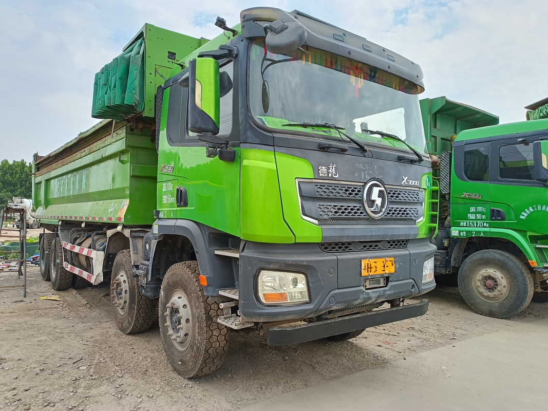 8x4 Tipper Truck Shacman Dump Truck Te koop 2021 Jaar 30-50 Tonnen Rots Sands Transport