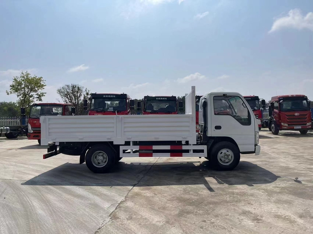 Vrachtwagen 4x2 ISUZU Single Cabin Euro 4 Emission 100P Lichte vrachtwagen 3,5 ton Dubbele achterband