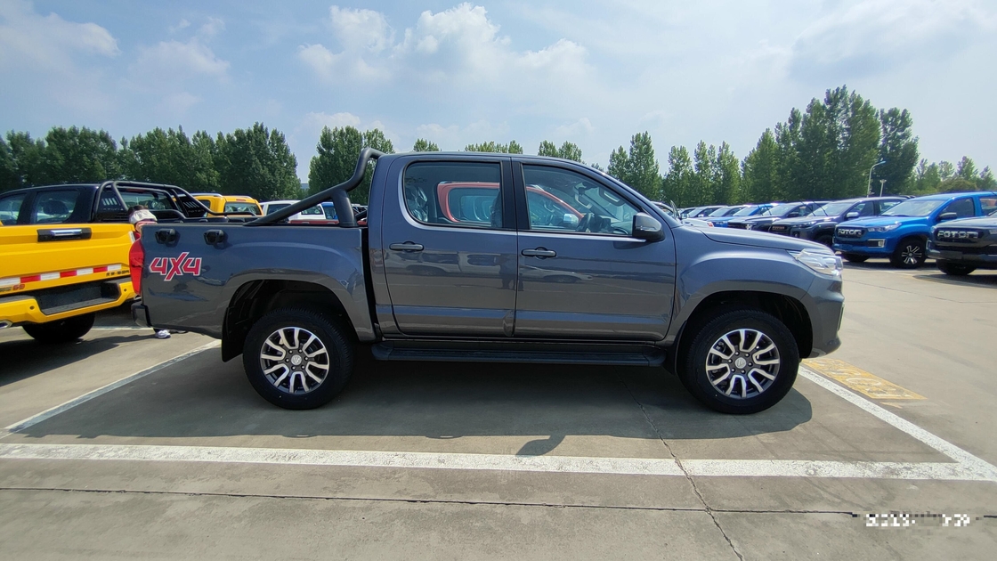 Nieuwe pick-up 4x4 Chinese merk Foton 6 kleuren Links & Rechts hand aandrijven Diesel motor handleiding