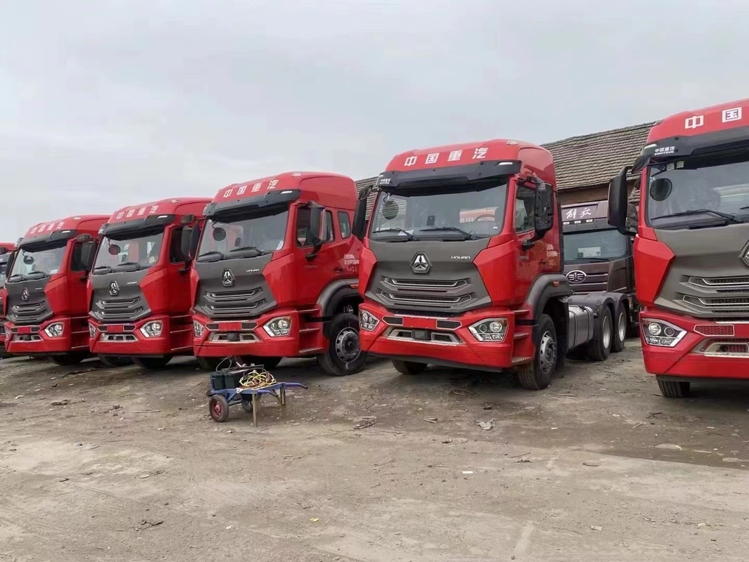 Gebruikte vrachtwagens Traktoren Sinotuck Hohan 6*4 Rijmodus 10 Wielen 460 pk Motor Diesel LHD