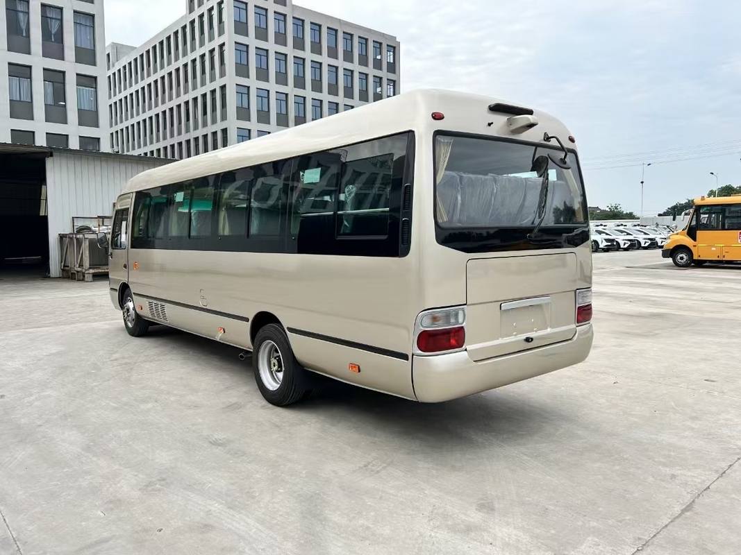 China Minibus 30 zitplaatsen Cummins Motor Diesel A/C Nieuwe LHD Euro 2 Uitstoot Gebruik In Ghana