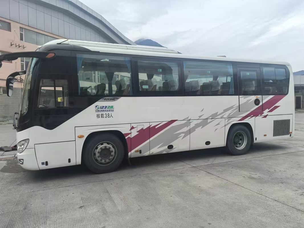Coach Bus Tweedehands 38 zitplaatsen Midden Tour Bus Yutong ZK6906 Met 8 Meter Lange Airbag Suspension