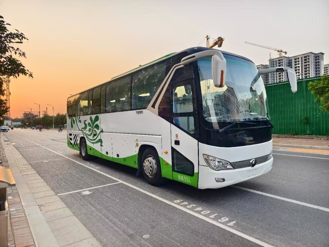 Gebruikte Yutong Bus 50 zitplaatsen 2021 Year Tour Bus ZK6119 Airconditioner Shuttle Bus Voor Werknemer