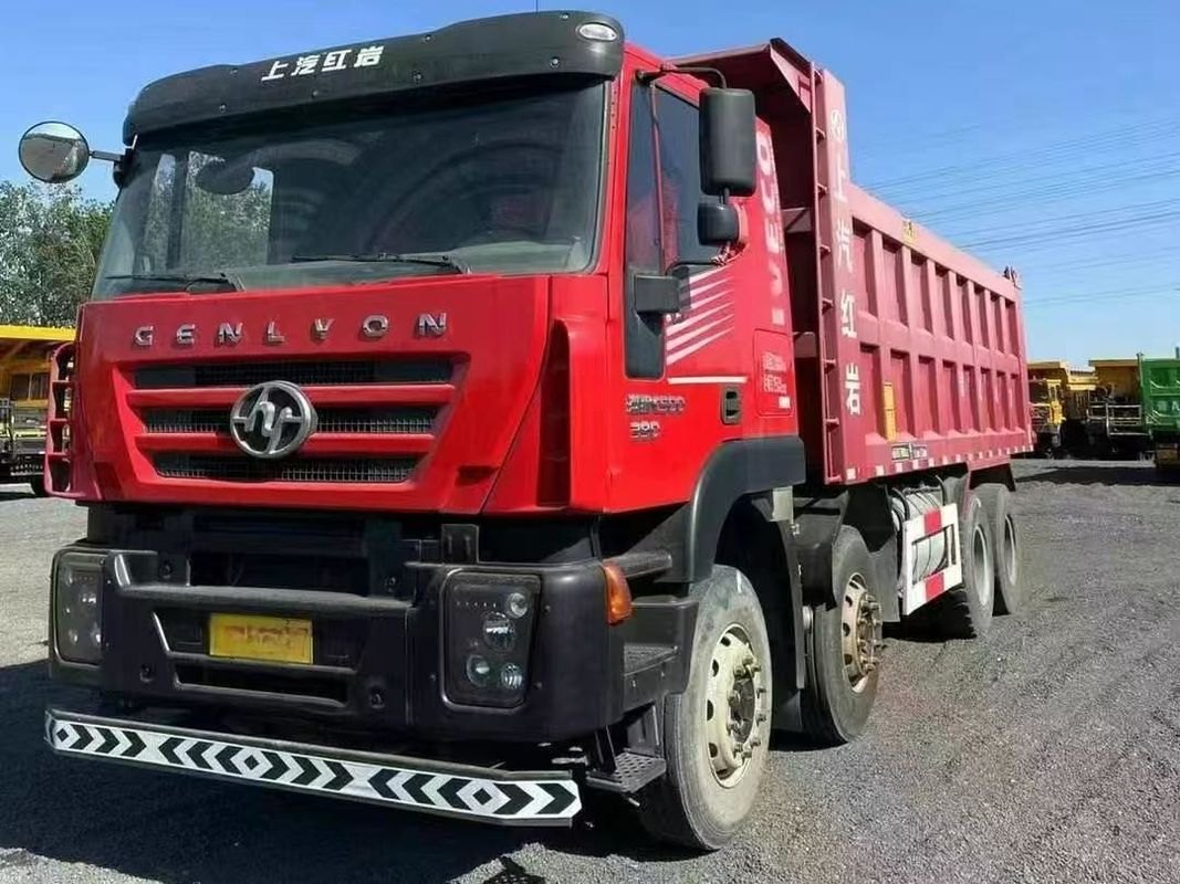 China Tweedehands vrachtwagens Zwaar SAIC Hongyan Dump Truck 8×4 Truck Technology Linkshandige aandrijving 390 pk
