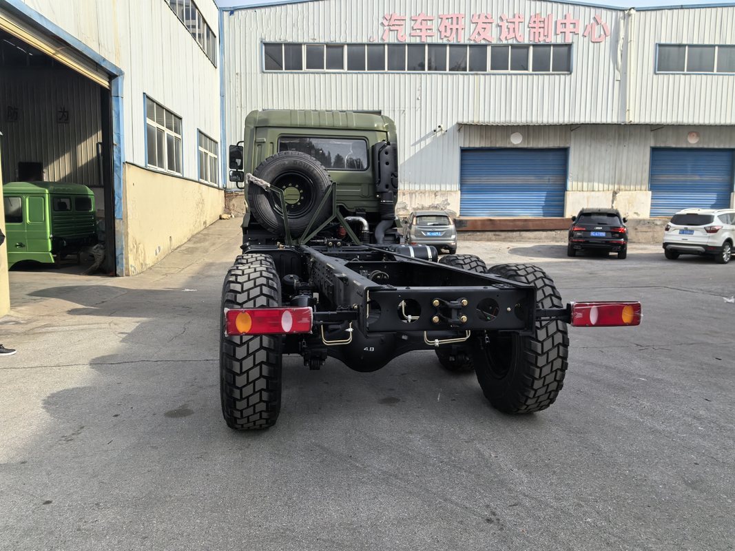 6×6 vrachtwagen Dongfeng Nieuwe vrachtwagen Offroad banden Single cabin Cummins motor Gebruik in Afrika