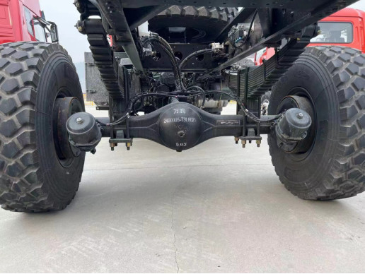 4x4 vrachtwagen Dongfeng hek vrachtwagen blad voorjaar 10 ton laden slechte weg rijden euro 5