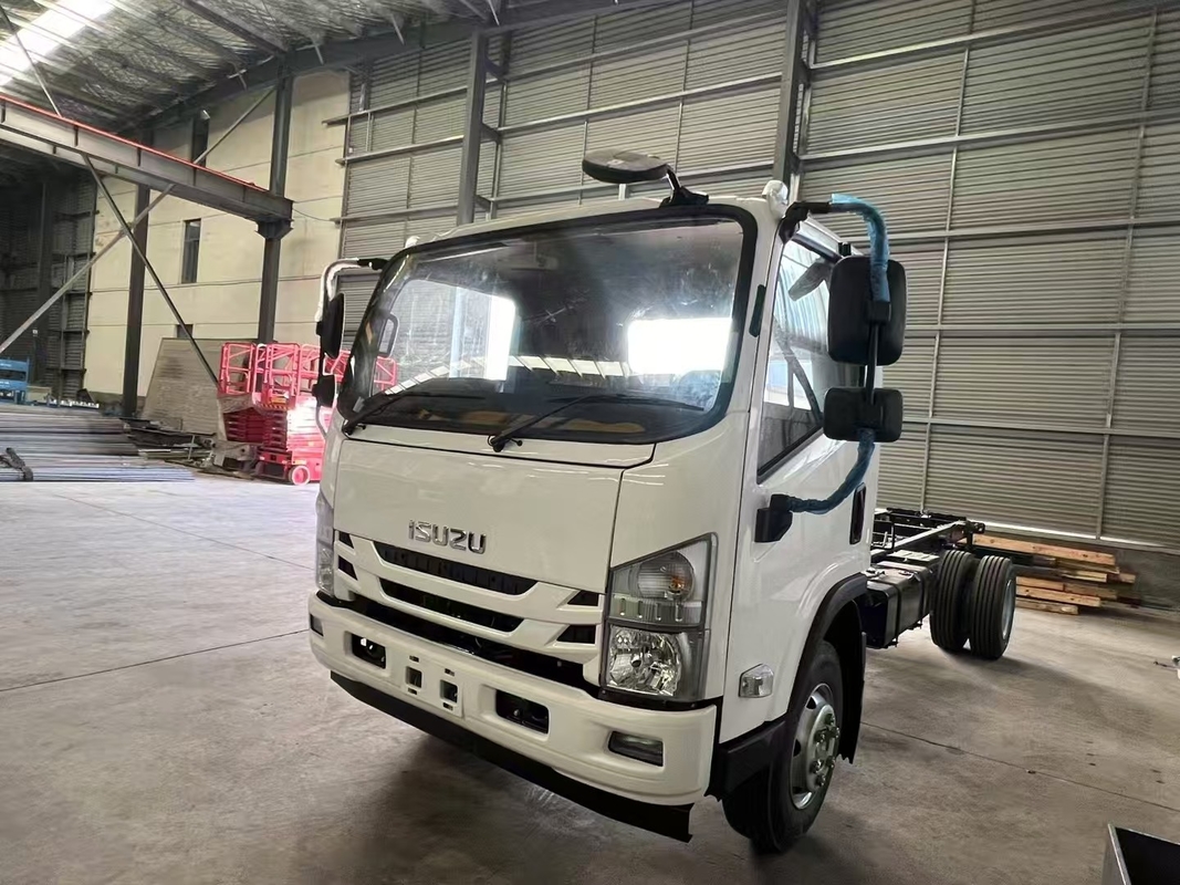 ISUZU Truck Chassis KV100 KV600 700P Model Nieuwe Truck te koop Op maat gemaakte doos Rechterhandsdrijving beschikbaar