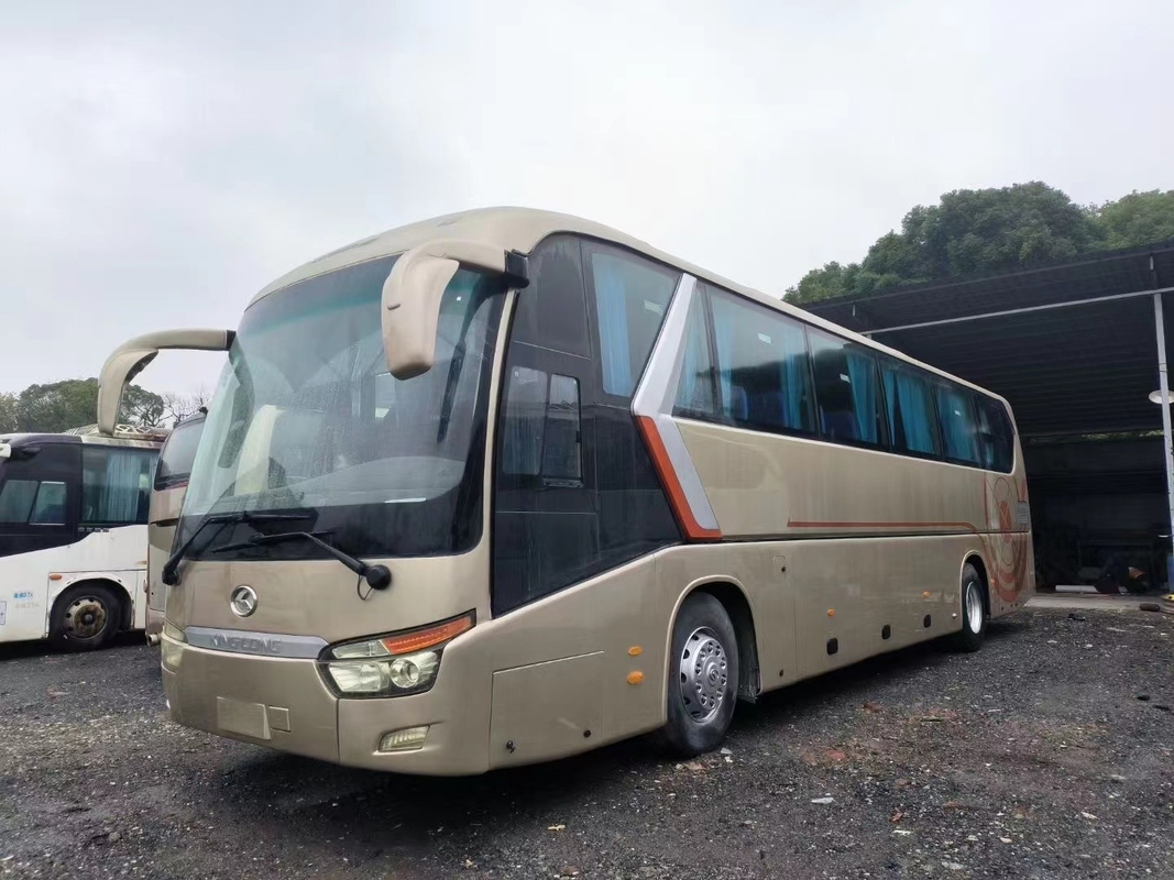 Bussen Koets 55 zitplaatsen Kinglong Champagne Kleur 53 zitplaatsen XMQ6129 Euro 3 Uitstoot LHD&RHD