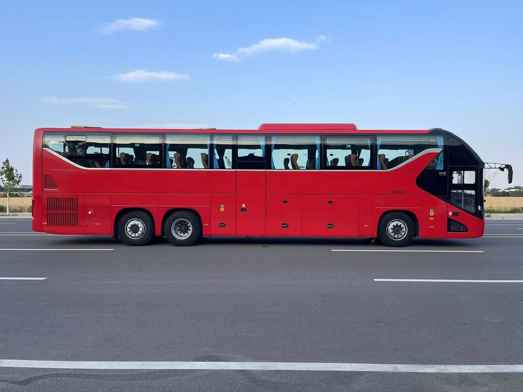 Luxe buscoach Yutong 56 zitplaatsen Model ZK6137 Dubbele achteras 2021 Jaar Airbag Suspension