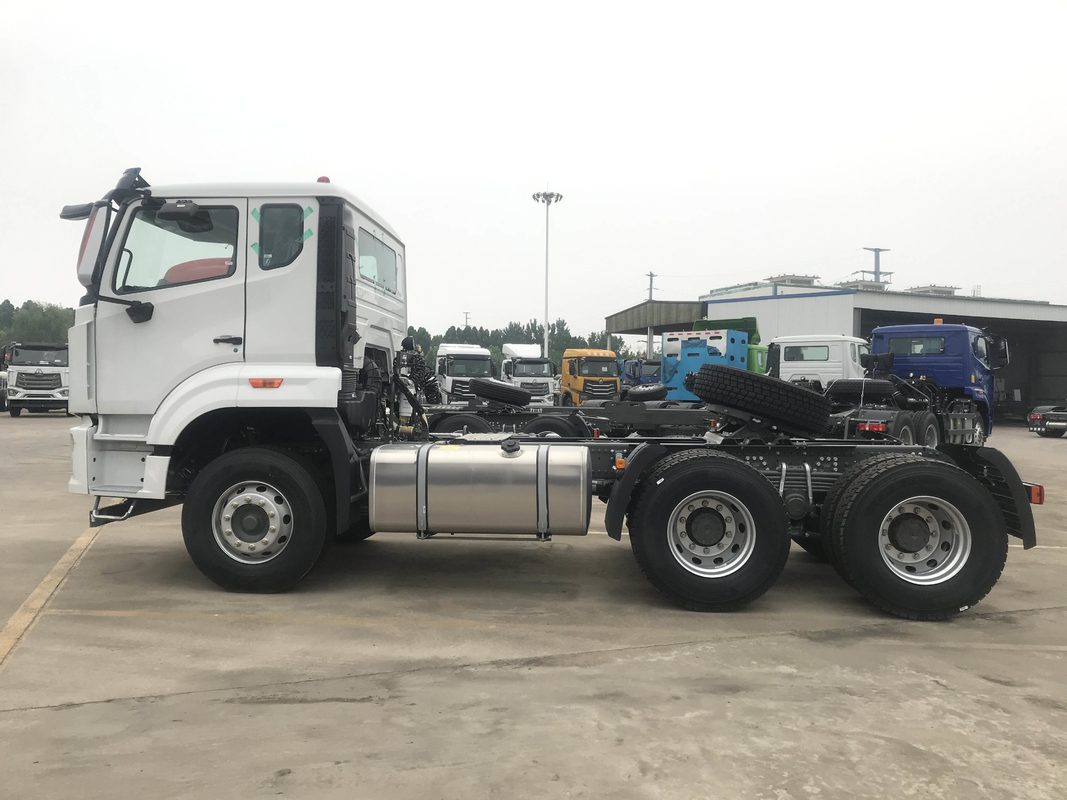 Aanhangwagen Truck Head Hohan Tractor Head Howo NX Nieuw Model 2025 Jaar 10 banden Rechtsrijden