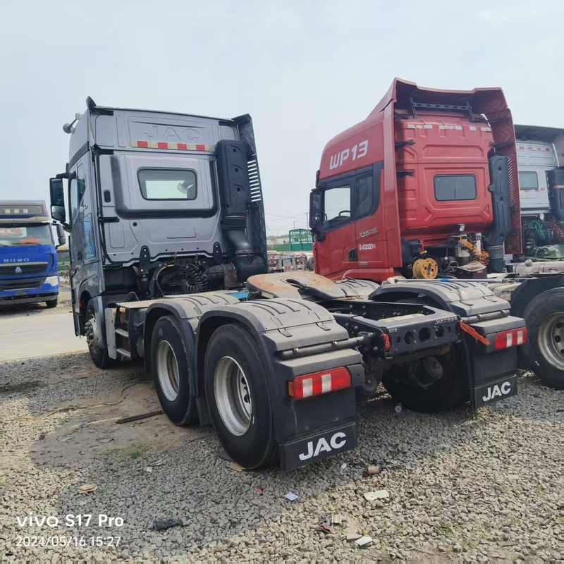 Groothandel Gebruikte trekkerhoofd Truck JAC Tweedehandse halftrucks 540 pk Hoog dak cabine Logistiek Transport