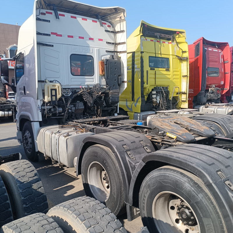 Gebruikte Semi Trailer Head Tractor Truck Isuzu 460hp Trailer Truck 6×4 Drive Model 2020 Jaar Hoog Transport