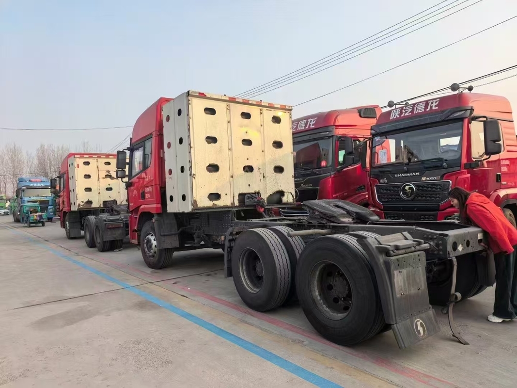 Gebruikte automatische natrual gas trekker Truck X5000 met 10 wielen Weichai motor CNG 460hp 2023 zwaar vervoer