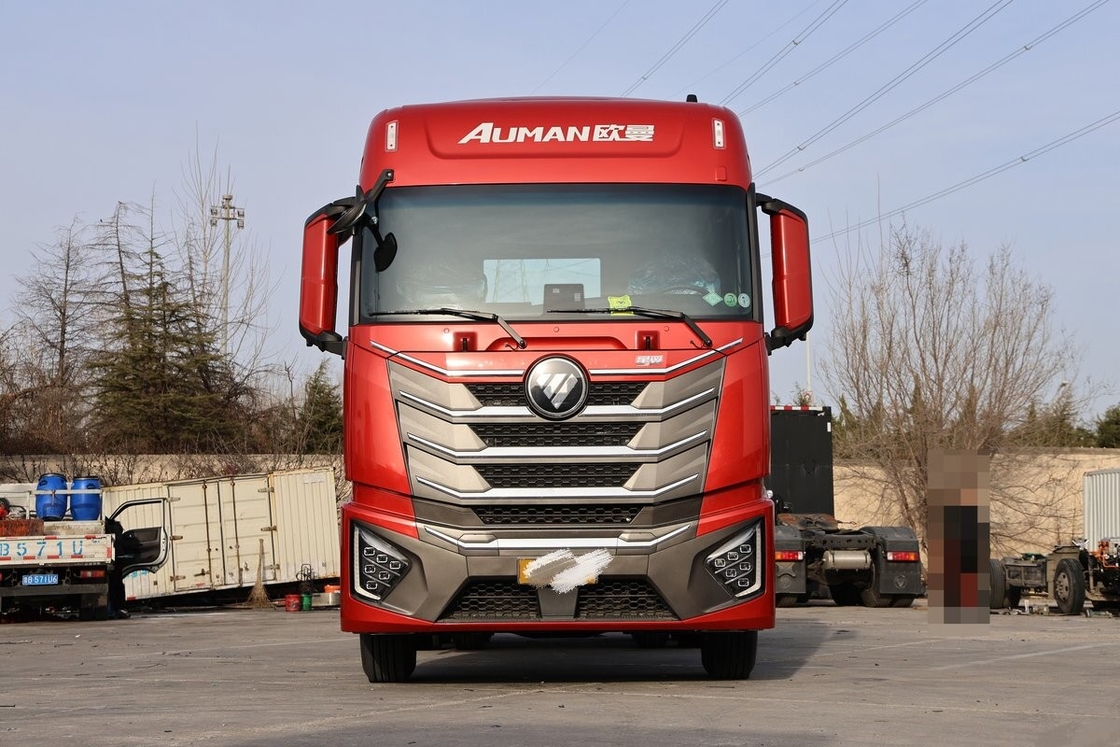 Gebruikte Foton Auman 6X4 Traktor Truck Head GTL6 10 banden voor langeafstandsvervoer LNG-motor 530 pk