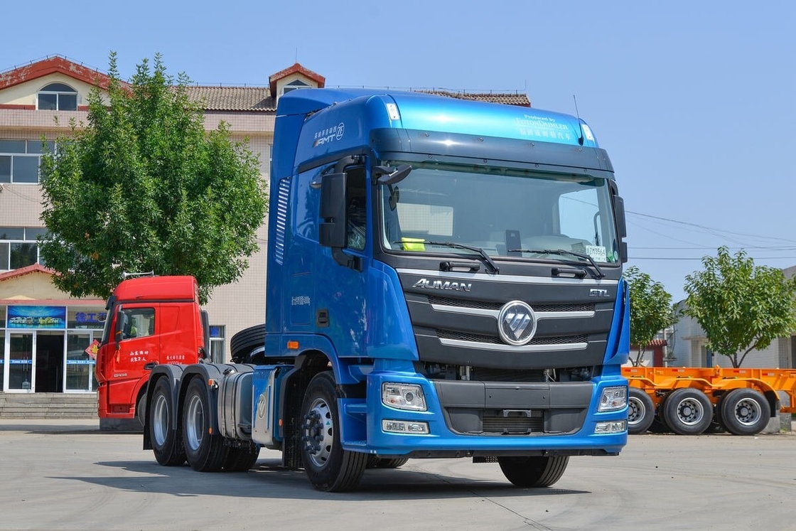 Gebruikte tractorkop Hoog paardenvermogen Foton Auman Commins Motor Blauw Hoog dak cabine slapers