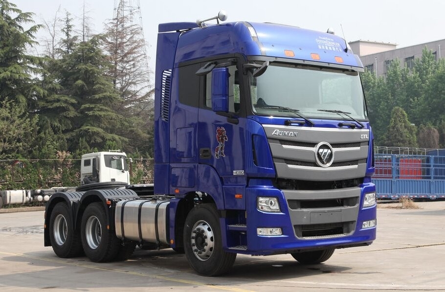 Gebruikt hoog dak cabine tractor hoofd Truck WP Engine 6x4 Drive Mode Foton Auman High Cost-Performance Ratio